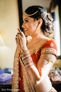 Gorgeous indian bride getting ready indian bride getting ready,indian bride fashion,bridal jewelry