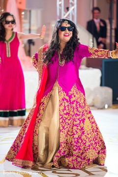 Perfect indian bride's dance performance indian wedding reception,indian bride fashion,indian wedding reception performers