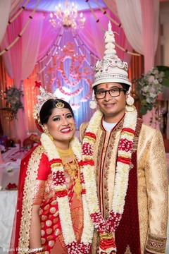 Indian bride and groom's breathtaking style indian wedding ceremony,indian bride and groom portrait,bridal jewelry