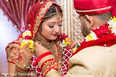 Mangalasutra ritual indian wedding ceremony,indian bride and groom,indian wedding ceremony photography,mangalasutra ritual