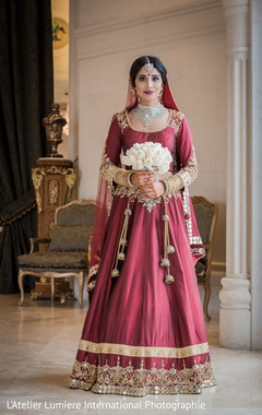 Ravishing indian bride's portrait indian bride lengha,indian bridal bouquet,bridal jewelry,indian bride portrait