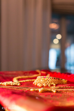 Indian bride's wedding accessories indian bride accessories,bridal jewelry