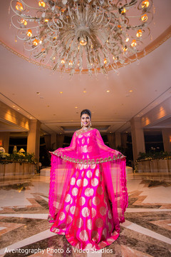 Stunning Indian bride reception outfit. Stunning Indian bride reception outfit.
