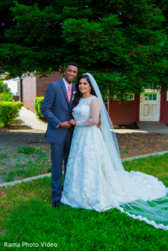 Stunning white wedding dress Stunning white wedding dress