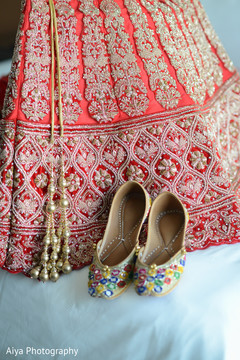 Indian bride's wedding style Indian bride's wedding style