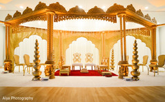 Elegant indian wedding ceremony decor Elegant indian wedding ceremony decor