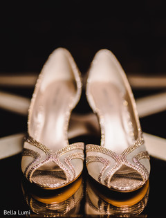 Gorgeous Indian bridal shoes indian bridal shoes,indian bride fashion
