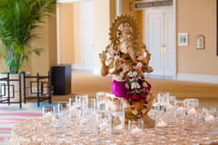 Beautiful Ganesha golden statue indian wedding,indian wedding decor,indian wedding venue