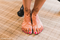 Unique feet bridal mehndi. Unique feet bridal mehndi.