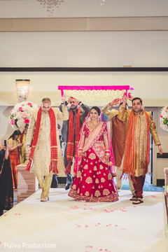 Impressive Indian bride's entrance. Impressive Indian bride's entrance.
