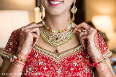 Indian bride wedding jewelry Indian bride wedding jewelry