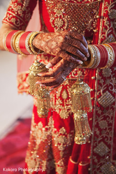 Indian bride's wedding accessories Indian bride's wedding accessories