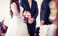 Lovely white and peach bridal bouquet Lovely white and peach bridal bouquet