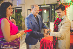 Marvelous indian groom's gift Marvelous indian groom's gift