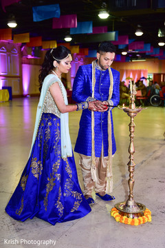 Ras Garba ritual. garba celebration,floral and decor,indian bride and groom