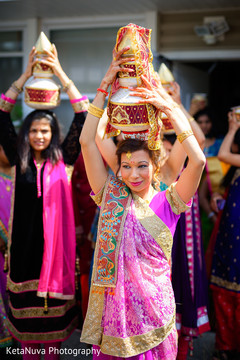 Lovely purple and gold sari Lovely purple and gold sari