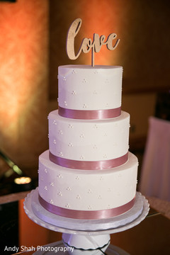 Phenomenal indian wedding cake design Phenomenal indian wedding cake design
