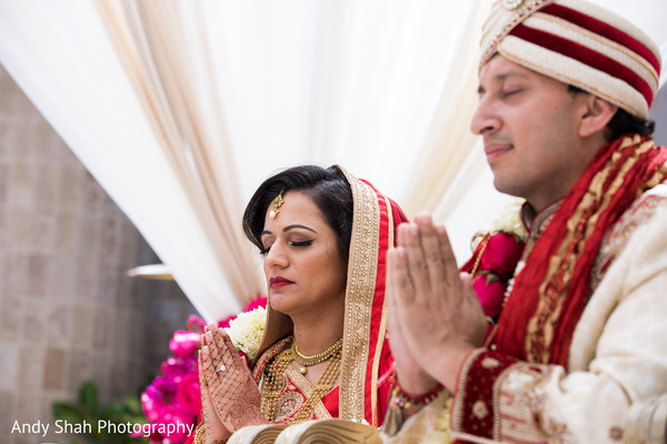 indian wedding ceremony,indian wedding ceremony photography,indian bride and groom