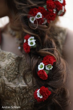 Amazing indian bride's hair decor Amazing indian bride's hair decor