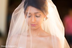 Indian bride swoon worthy look.