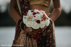 Astonishing indian bridal bouquet Astonishing indian bridal bouquet