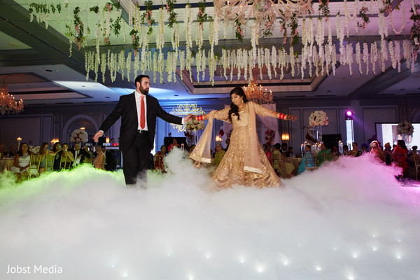 indian wedding reception,indian bride and groom,indian wedding reception photography