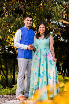 Lovely indian couple's photo session Lovely indian couple's photo session
