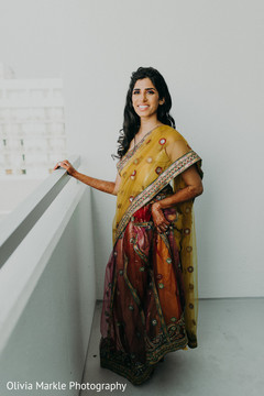 Lovely India bride pre-wedding look. Lovely India bride pre-wedding look.