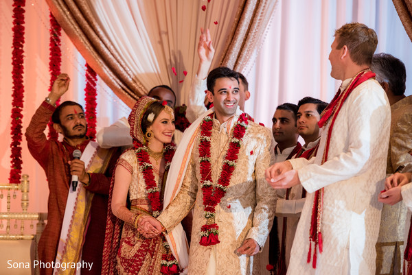 Joyful indian couple during wedding ceremony | Photo 153612