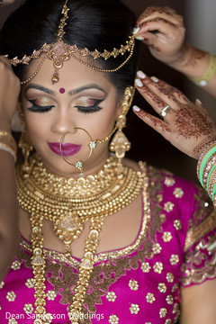 Dreamy Indian bride jewelry. Dreamy Indian bride jewelry.