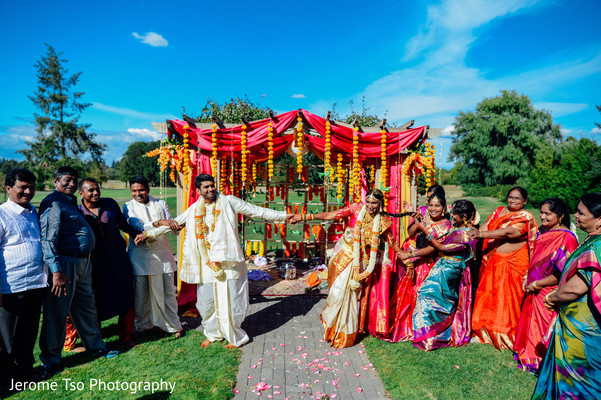 indian wedding ceremony,indian wedding ceremony photography,indian bride and groom