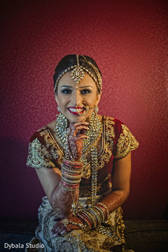 Amazing indian bride's wedding ceremony outfit Amazing indian bride's wedding ceremony outfit
