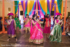 Vibrant indian bride's dance performance Vibrant indian bride's dance performance