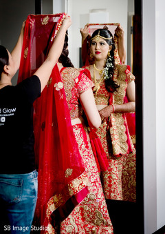 Don't miss this indian beauty getting ready for her wedding day. Don't miss this indian beauty getting ready for her wedding day.