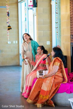 Indian guest's speech during mehndi party Indian guest's speech during mehndi party