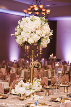 Dazzling tall floral centerpiece Dazzling tall floral centerpiece