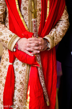 Marble Indian wedding red sword capture. indian groom sherwani,indian wedding fashion,indian groom,indian wedding turban