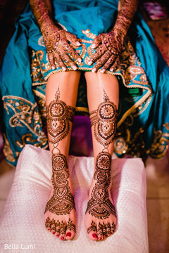 Incredible indian bride's henna art Incredible indian bride's henna art