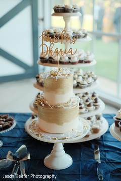 Fabulous indian wedding cake Fabulous indian wedding cake
