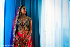 See this gorgeous indian bride posing See this gorgeous indian bride posing