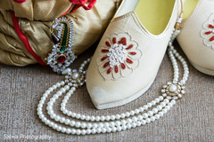 Indian groom's wedding accessories Indian groom's wedding accessories