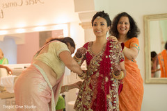 Indian bride getting ready indian wedding gallery,indian bride getting ready,indian bride fashion,bridal jewelry
