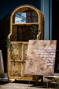 Special wooden Indian wedding signs. Special wooden Indian wedding signs.