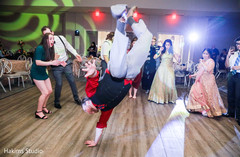 Stunning Indian wedding reception dance. indian wedding reception fashion,indian wedding traditional outfits,indian wedding dance