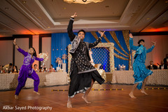 Phenomenal Indian's wedding dancers portrait. indian wedding reception fashion,indian wedding dance,bollywood dancers