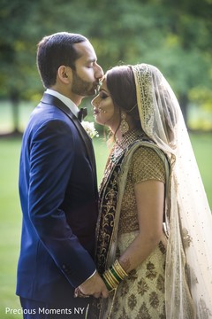 Amazingly heartfelt indian bride and groom photo session indian wedding gallery,outdoor photography,indian bride and groom