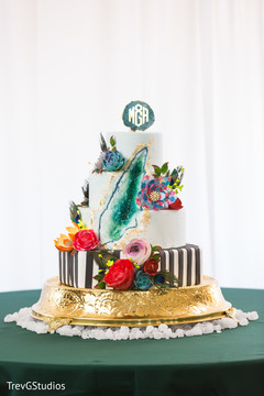 Artistic indian wedding cake Artistic indian wedding cake