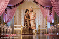 Take a loot at this dazzling indian couple's portrait Take a loot at this dazzling indian couple's portrait