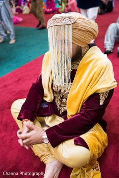 Gorgeous Indian groom wearing his wedding ceremony outfit. Gorgeous Indian groom wearing his wedding ceremony outfit.