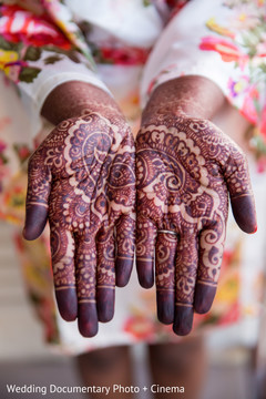 Indian bride mehndi art Indian bride mehndi art